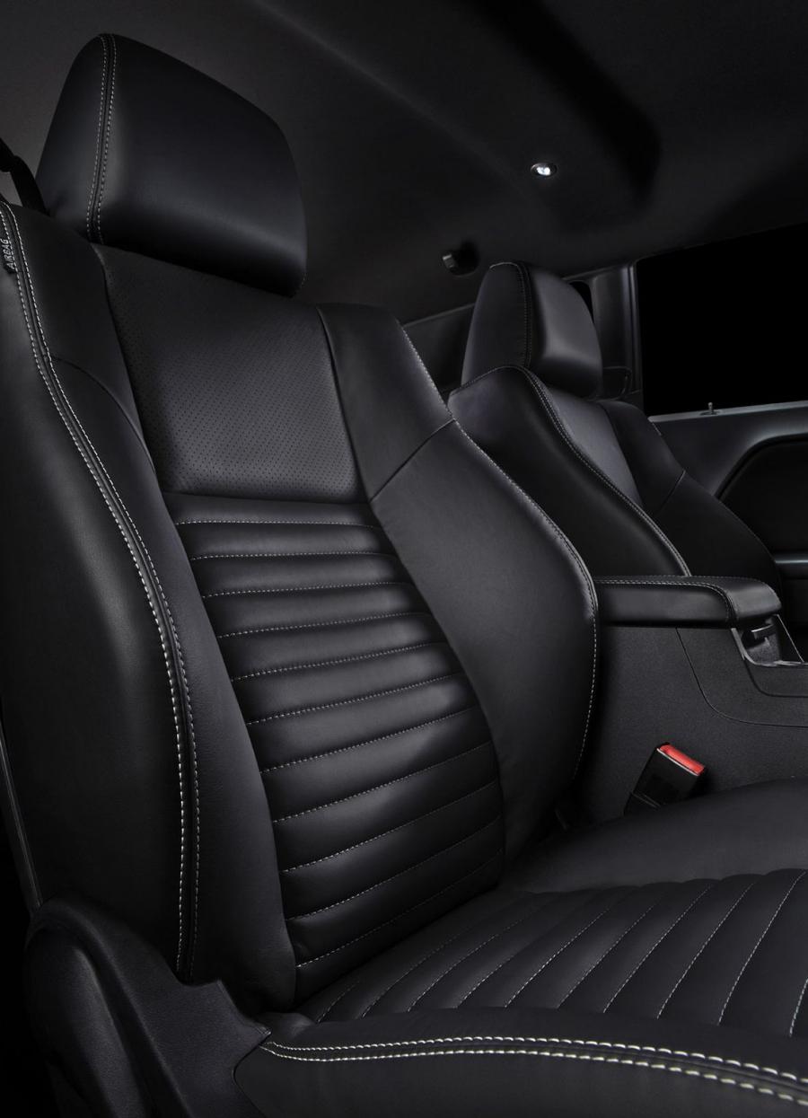  Dodge Challenger R/T 2010 года  (фото 3 из 18)